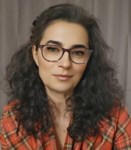 Patricia Lasserre astrologue médium auteure livres sciences humaines et créatice d'oracles